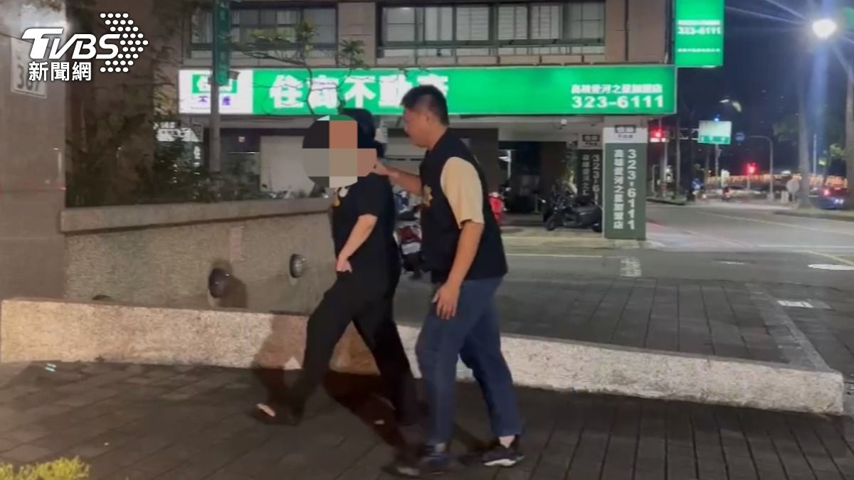 該名女子在網路造謠監察院長陳菊病逝消息。（圖／TVBS）