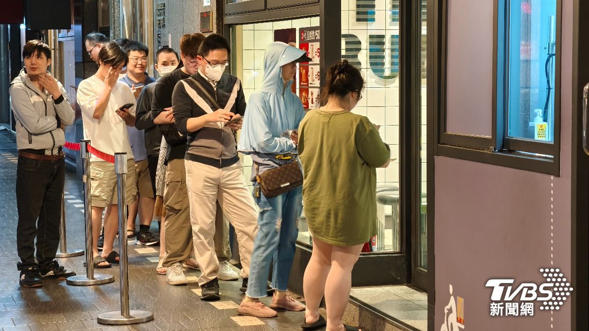 麥當勞-鬆餅堡-鬆餅堡麥當勞-厚鬆餅堡-麥當勞早餐-麥當勞鬆餅-麥當勞鬆餅漢堡