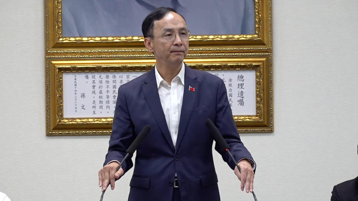 趙少康喊「倒閣吧」 朱立倫不甩:多數藍委反對、只會自傷