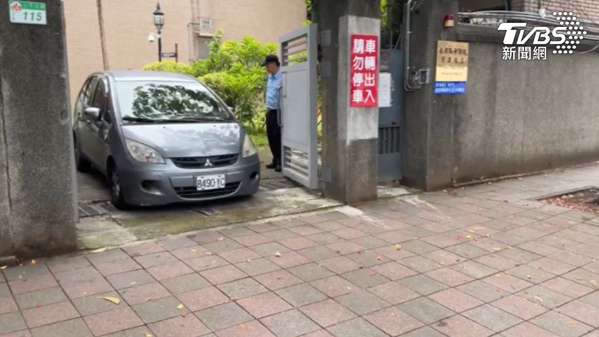剴剴像「軍人稍息罰站」只吃午餐　國民法官輪番提問證人