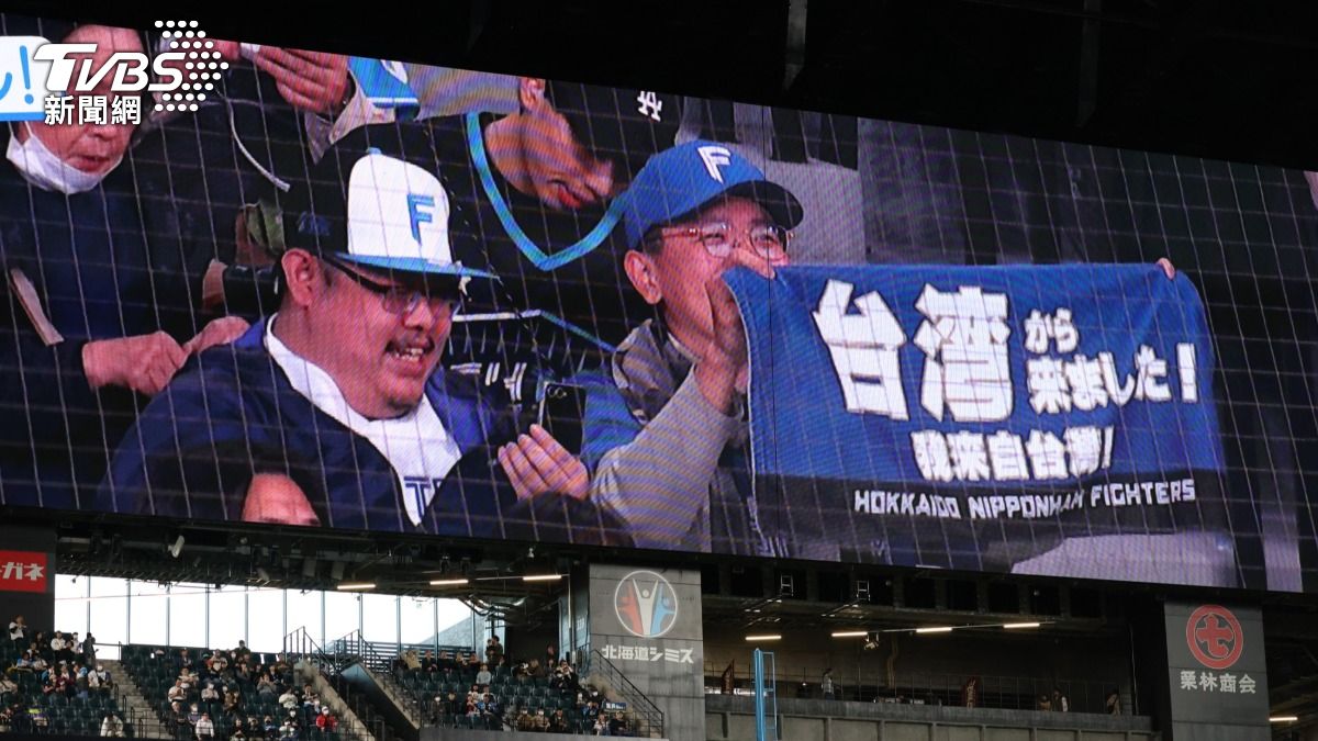 本場比賽共吸引超過2萬8000人進場觀看。(圖/華子琛攝)