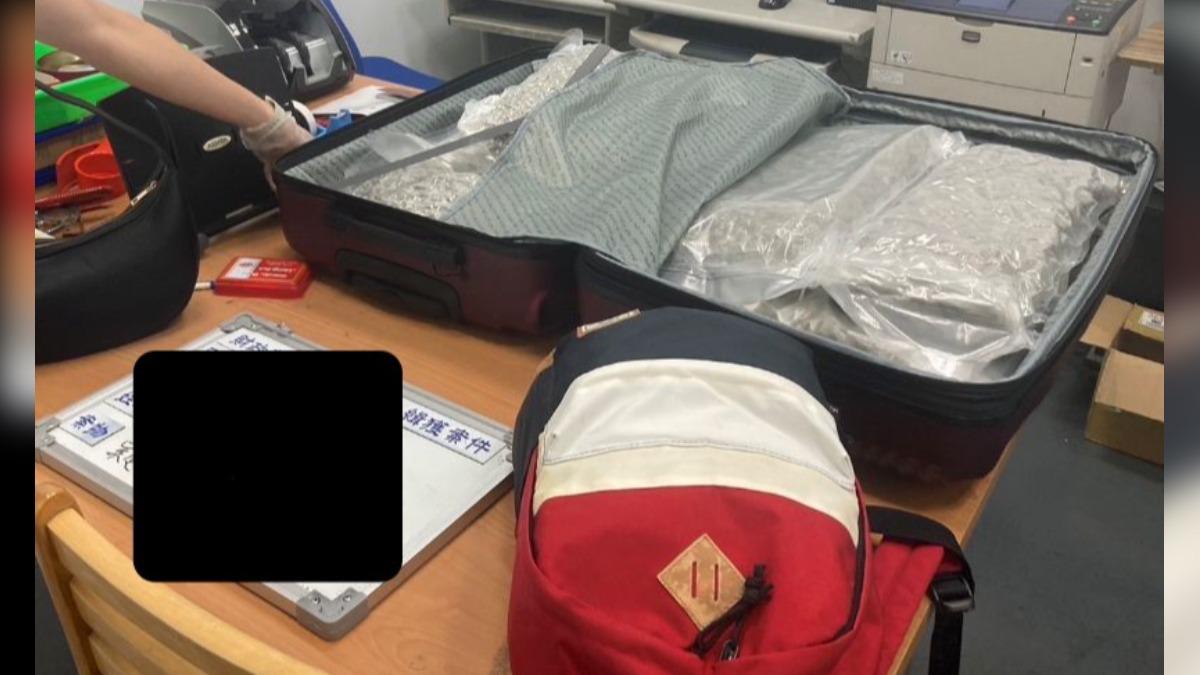 女泰籍旅客走私大麻10公斤 房卡扔花圃 毒販設斷點遭識破