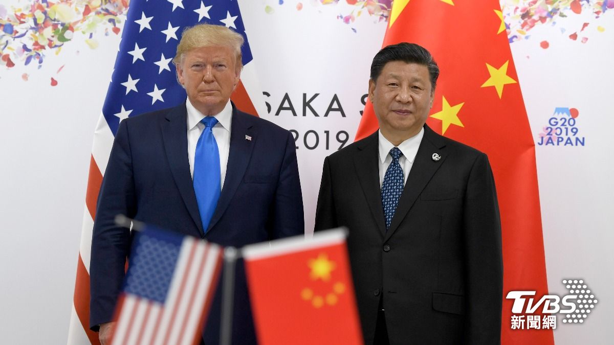 美國總統川普和中國領導人習近平都還不願意拉下臉面致電對方。(圖/達志影像美聯社)