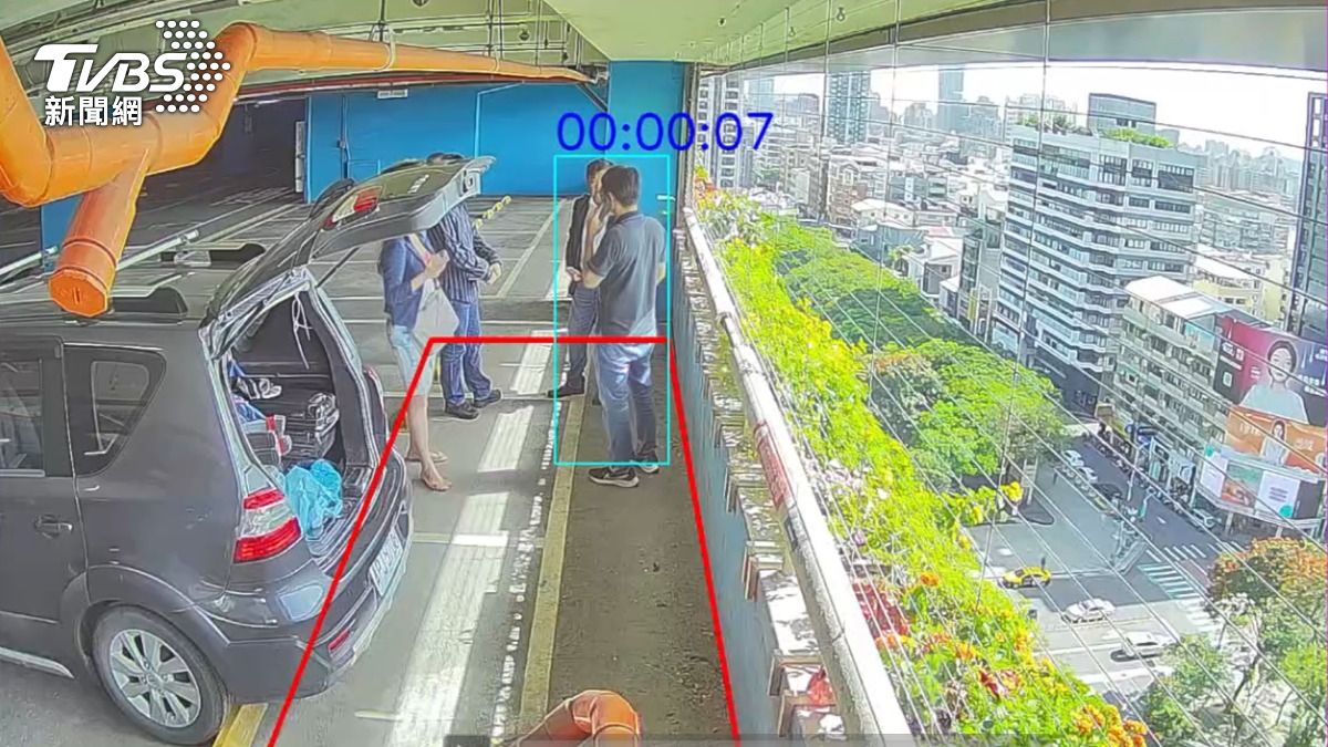 智慧科技辨識監視系統顯示畫面。(圖/TVBS)