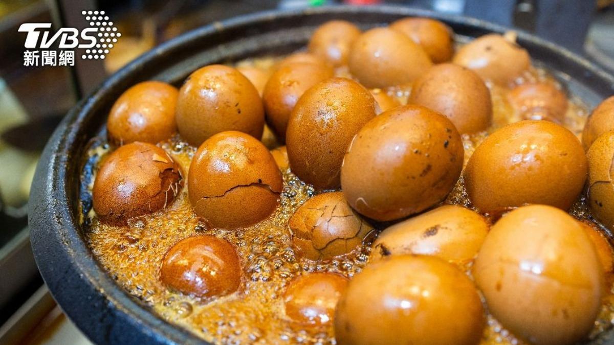 1塊錢掉進茶葉蛋鍋 整鍋66顆她「霸氣全包」網狂讚