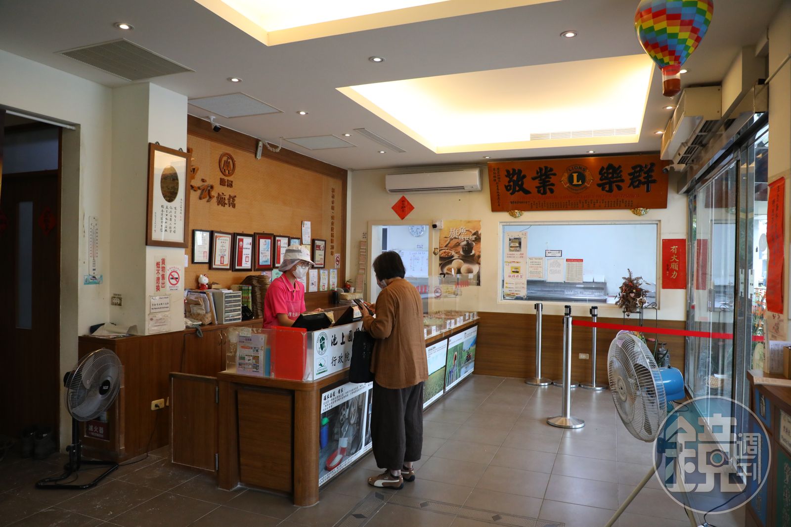 陳記麻糬創始於1934年，老字號伴手禮店陳記麻糬聲名遠播，店內隨時有人潮。（圖／鏡週刊）