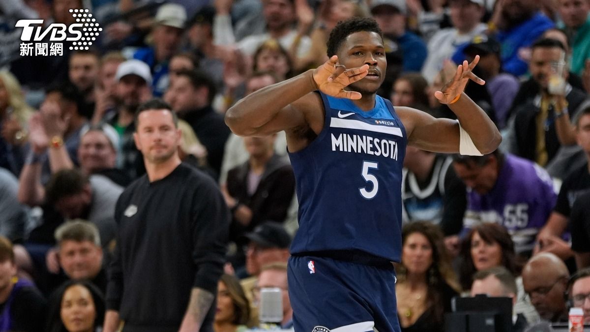NBA季後賽/灰狼愛德華茲「死之三分」 系列賽2:1領先湖人