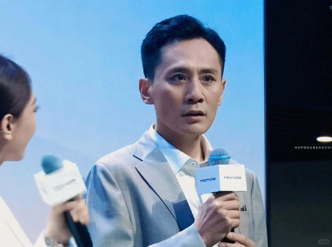 劉燁憔悴模樣令全網都擔心。(圖/翻攝自小紅書@愛吃小紅薯)