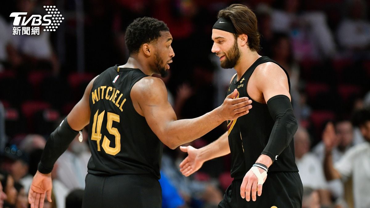NBA季後賽／騎士板凳爆發！37分差痛宰熱火　首輪3連勝聽牌