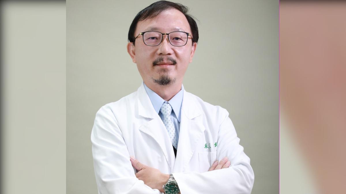 台北榮總遺傳優生科主任張家銘。(圖/翻攝自基因醫師張家銘 臉書)