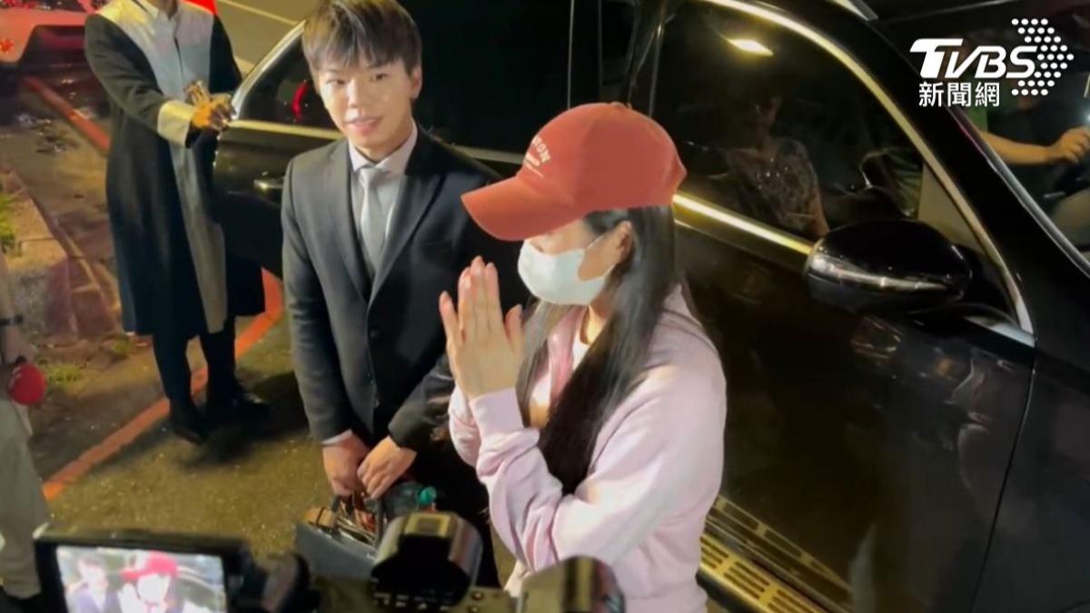 家寧一家捲風波。(圖/TVBS)