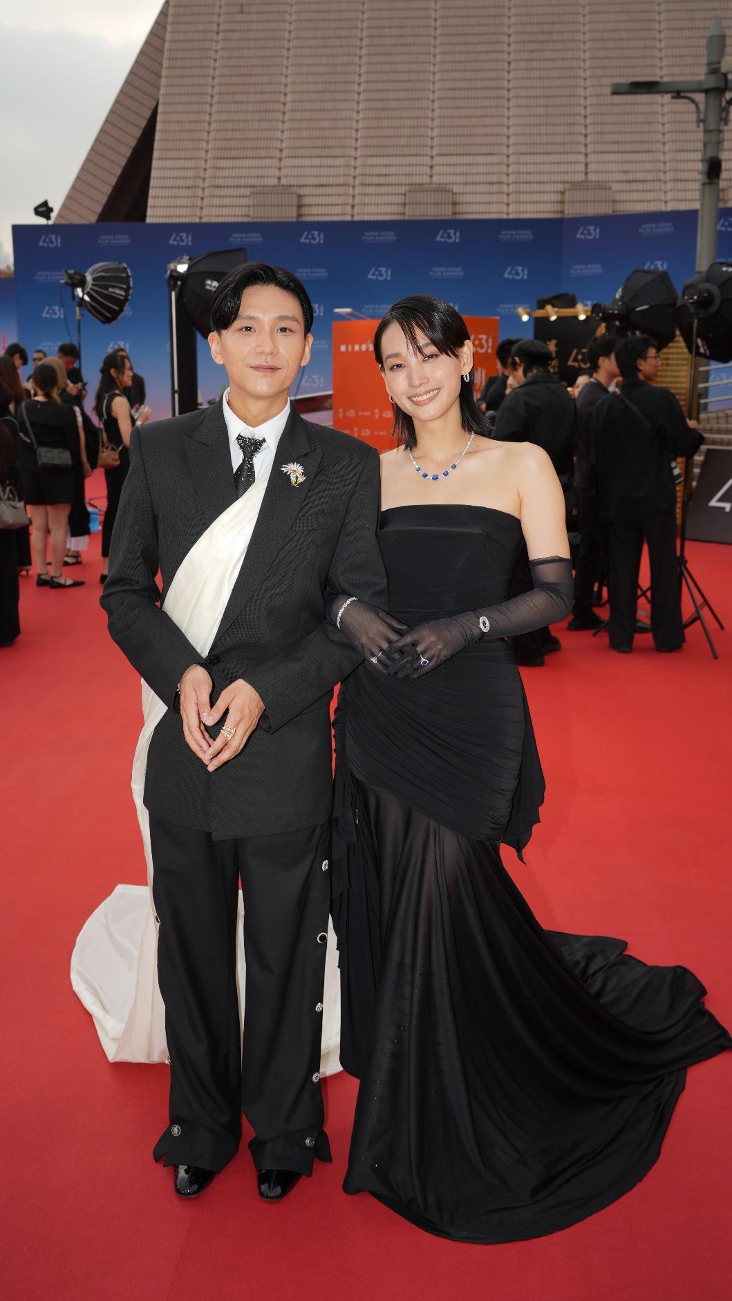 盧鎮業(左)、談善言接受《TVBS新聞網》獨家訪問。(圖/粘祐誠攝)
