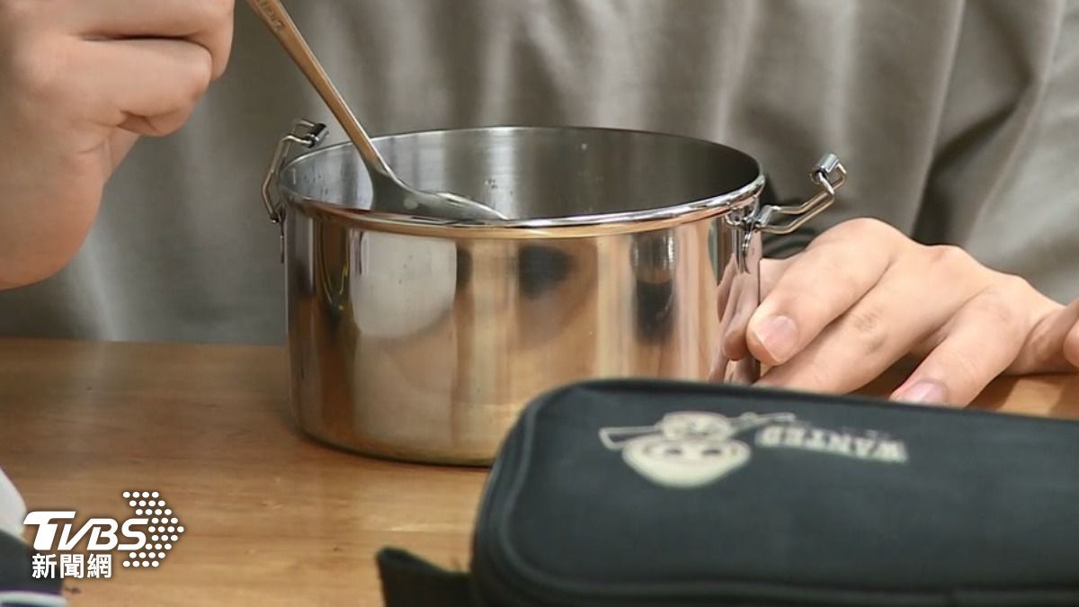 美學餐阿姨被逮!約高中生壞壞 認了「帶回家2次」