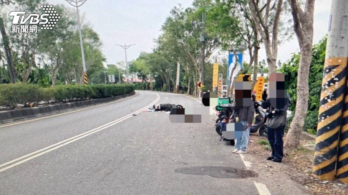 姚女不明原因自撞死亡,路過民眾發現立即報警。(圖/TVBS)