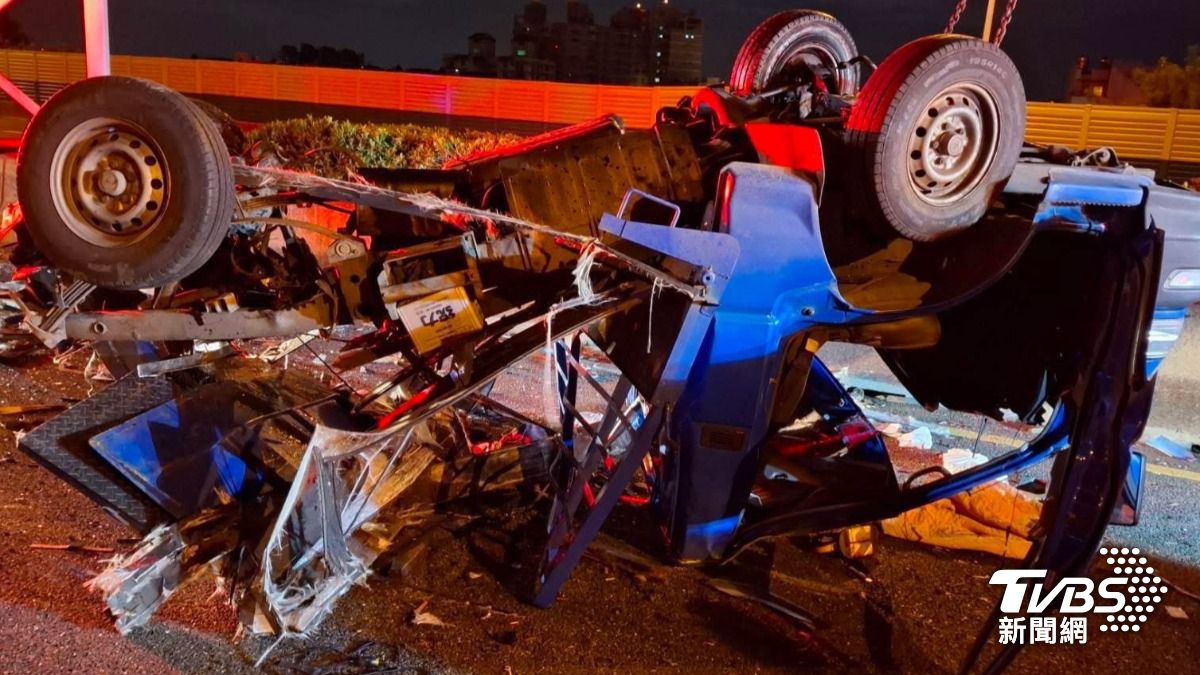 國1死亡事故！越南大學生停車道遭追撞翻車受困　魂斷異鄉