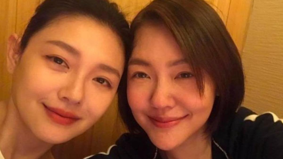大小S姊妹情深。(圖/翻攝自臉書)