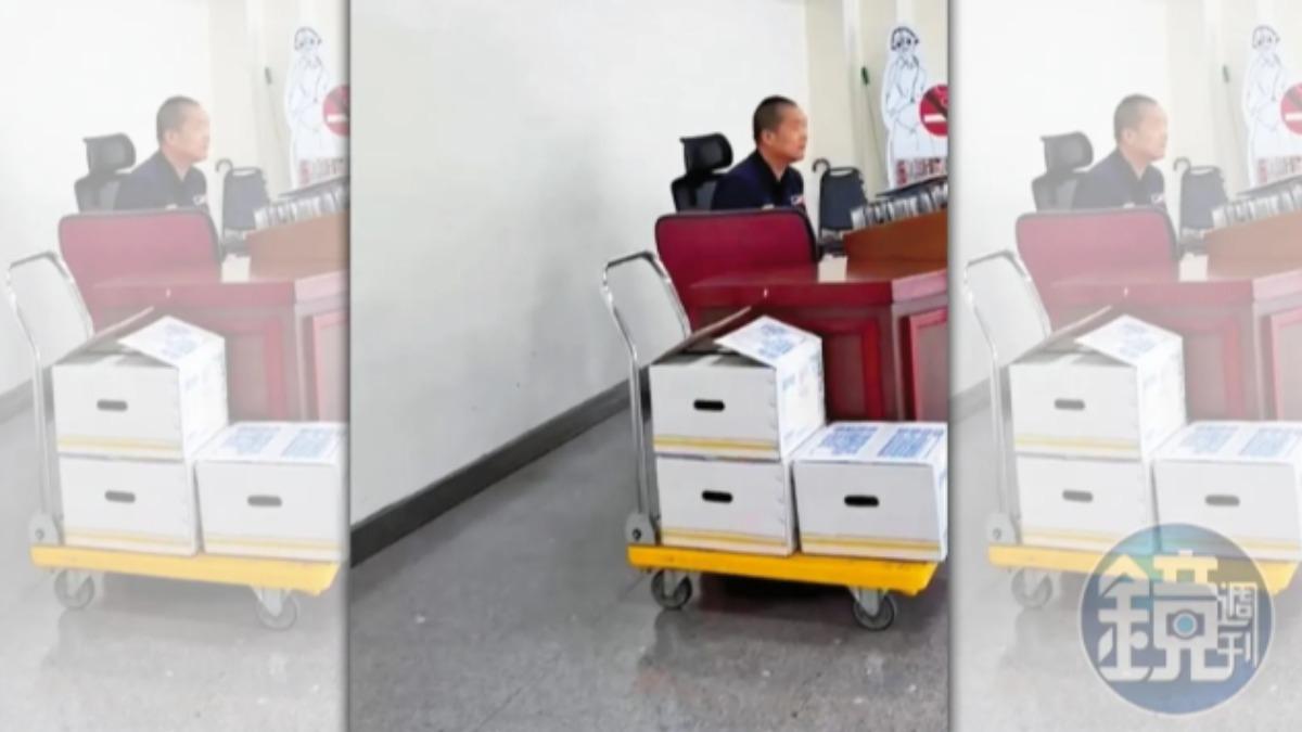 議會亂象沒人管/駐衛警斜槓撈錢、前主播霸占記者室 北市議會亂象叢生高層裝瞎