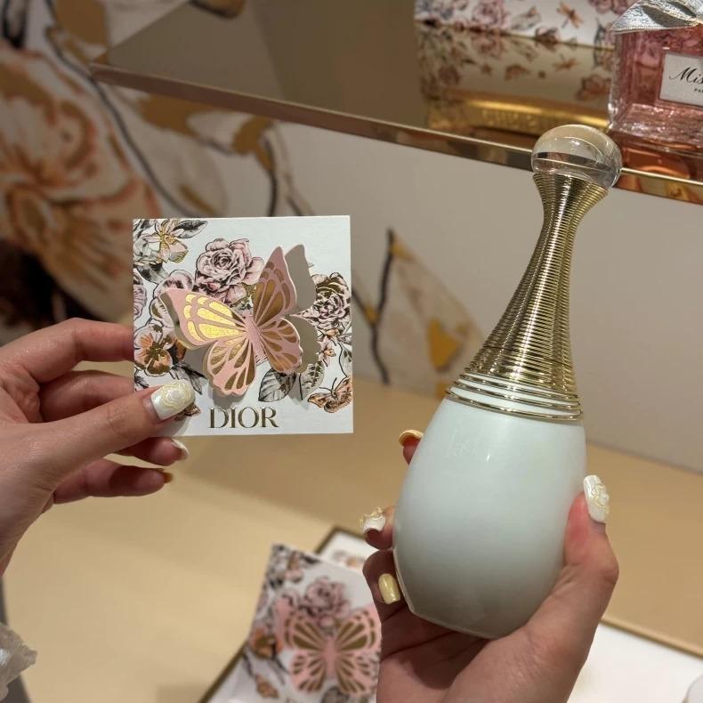 DIOR J'adore澄淨香氛。（圖／女大編輯部）