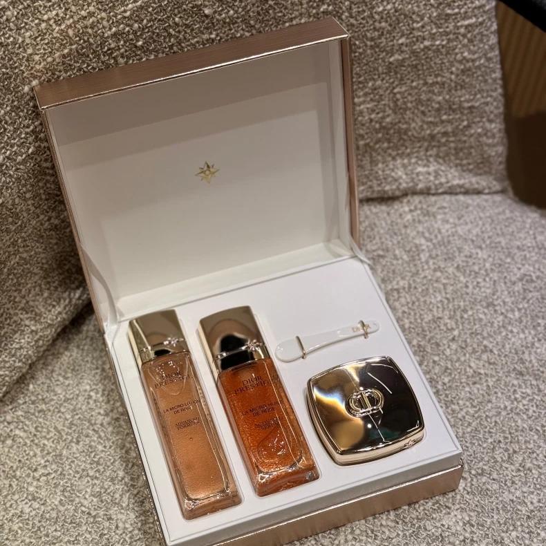 DIOR 迪奧玫瑰微導精露養膚組。（圖／女大編輯部）