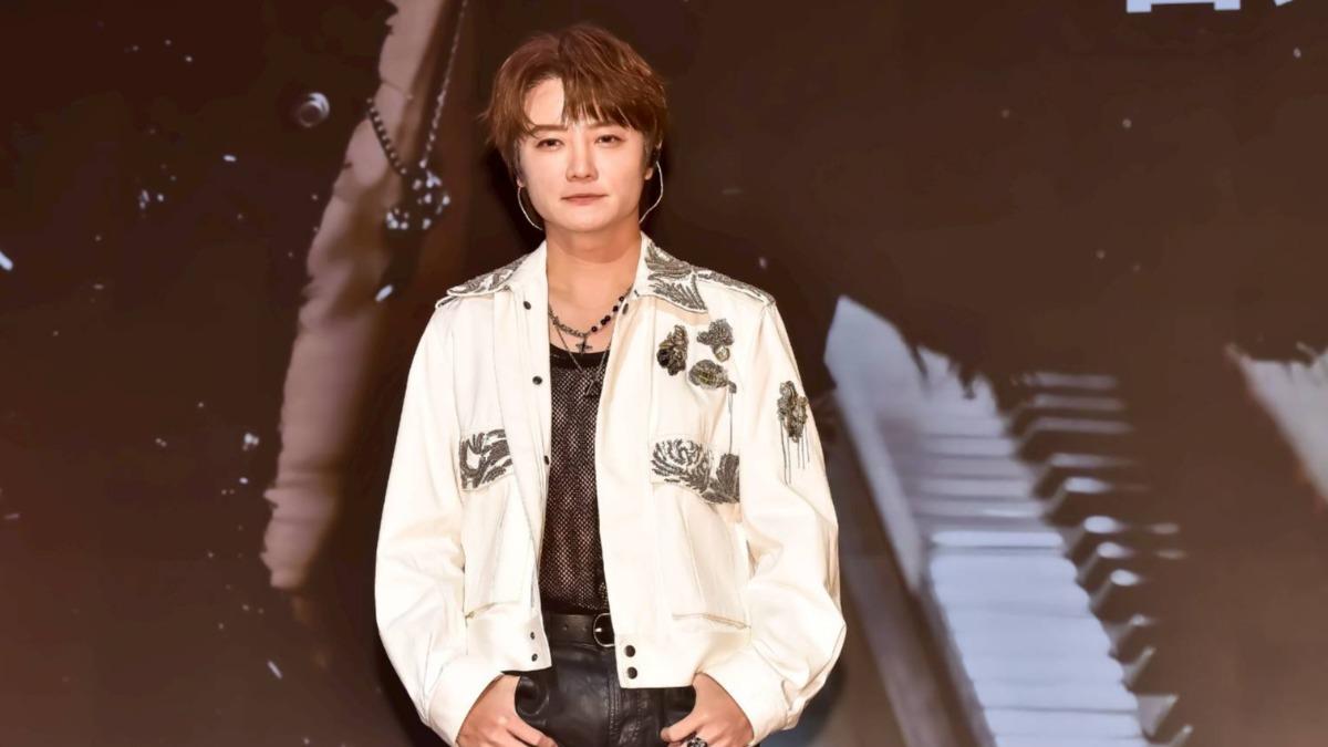 阿沁出走F.I.R!版權收入「狂吸3千萬」 合作韓國男神全說了