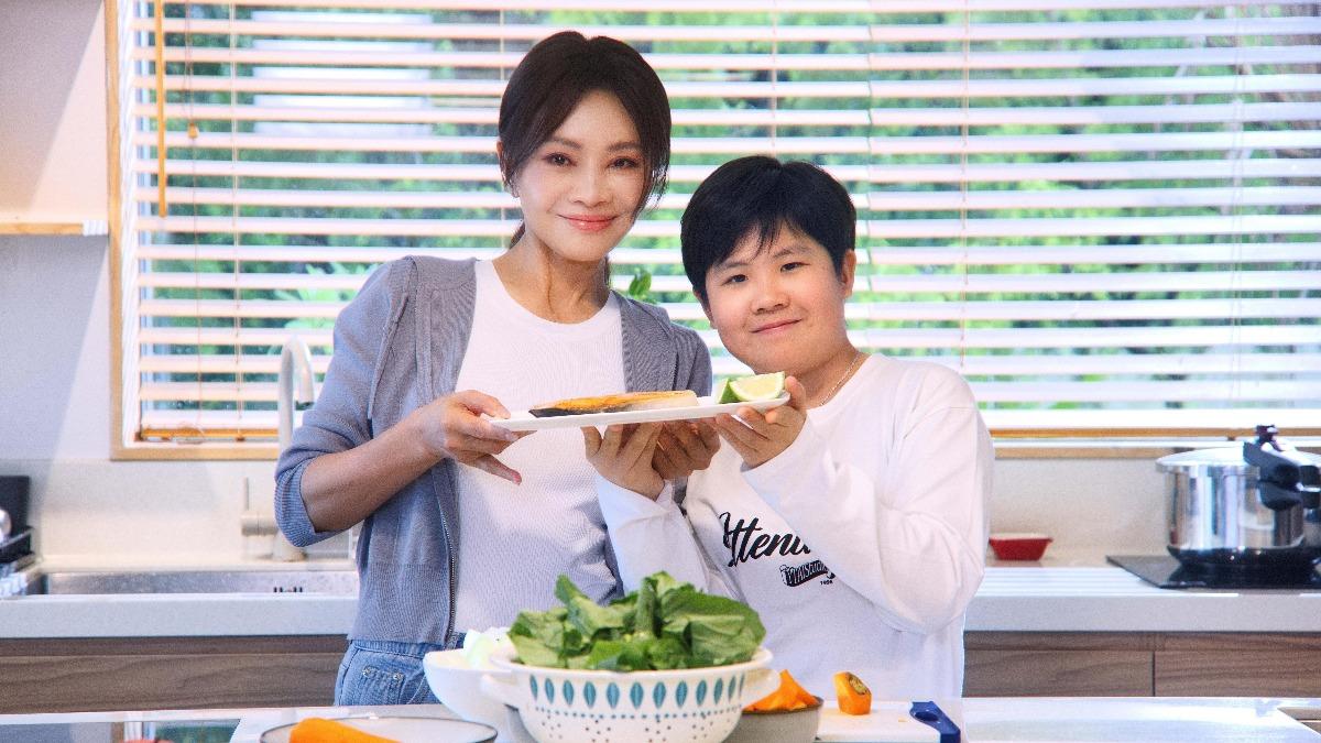 Rita大讚兒子很乖巧,是來報恩的。(圖/艾迪昇提供)