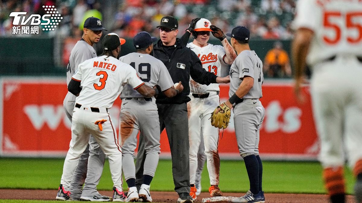 MLB／「胯下觸殺」侮辱性太強！洋基金鶯板凳清空爆大場面
