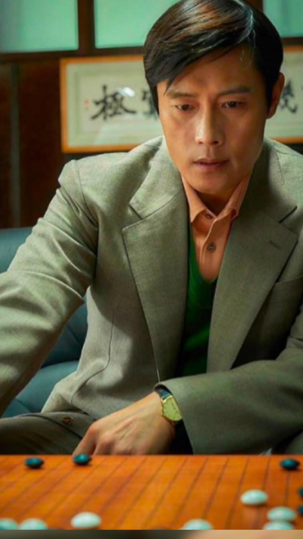 李炳憲在《終極對弈》飾演棋王。(圖/翻攝自IG)