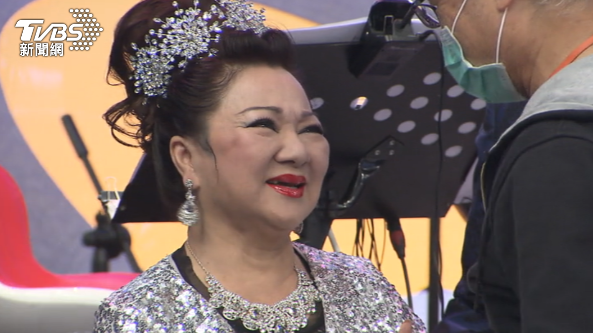白冰冰也看到影片了,大讚年輕人真的很有創意。(圖/TVBS)