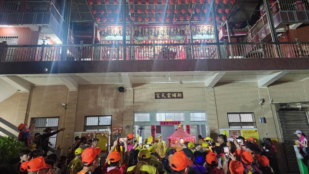 拱天宮白沙屯媽祖「停駕雲天宮」!凌晨顯神蹟 深厚淵源曝光