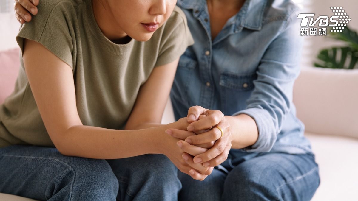 青春期風暴來襲!容貌焦慮、學業壓力...網列10大青少年煩惱
