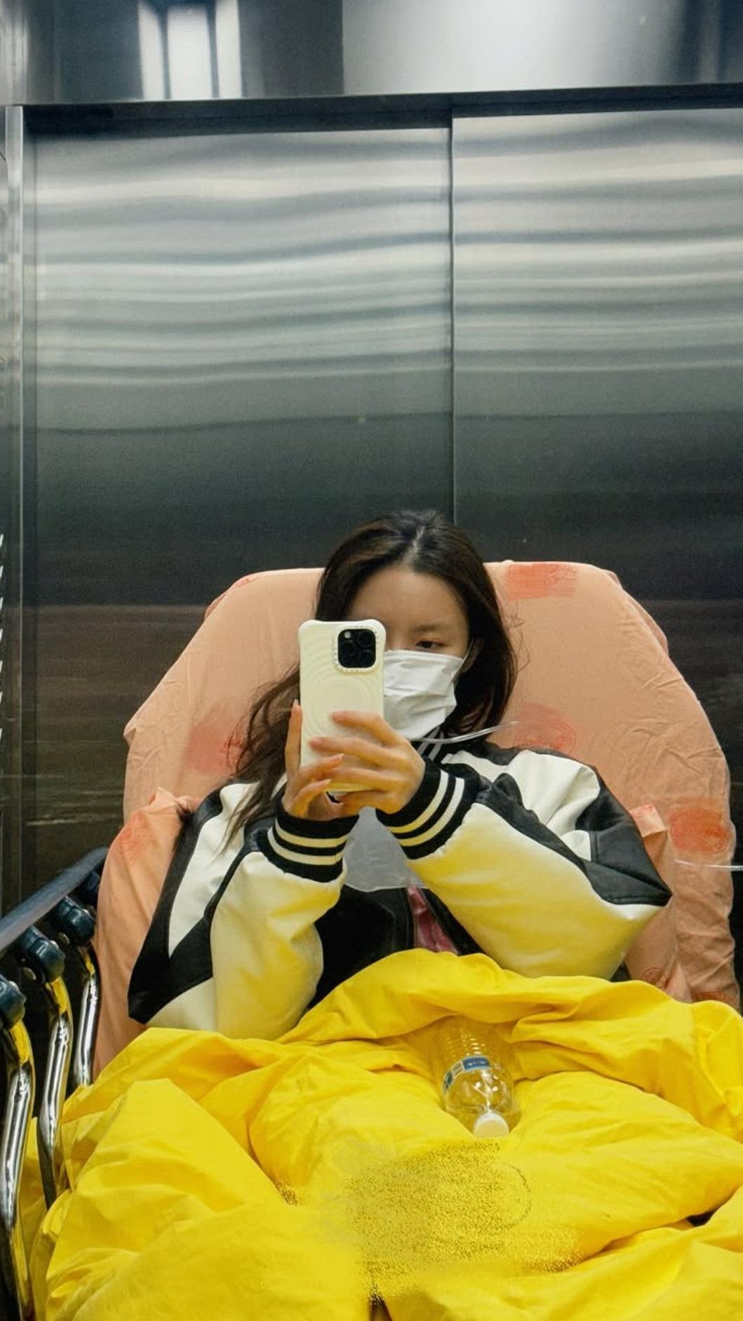 Elkie一氧化碳中毒送醫。(圖/ELKIE IG@chongtingyanelkie)