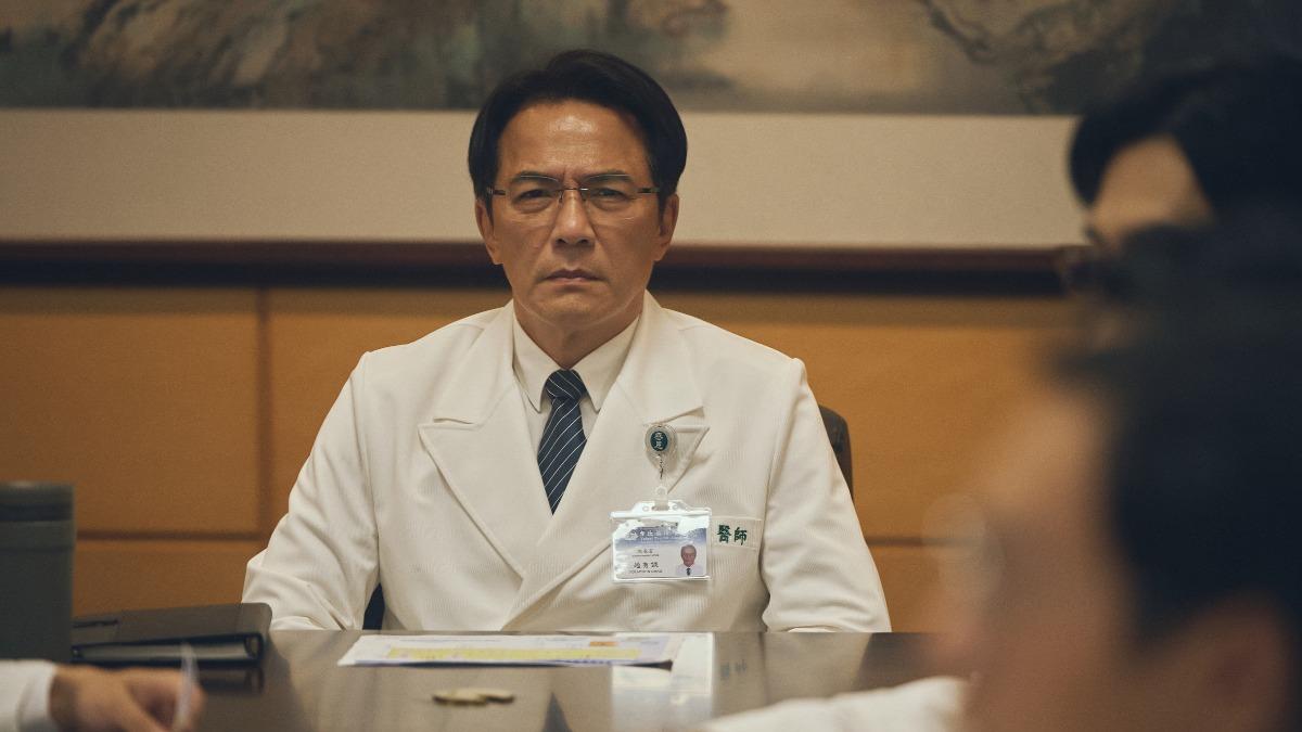 《白色巨塔》戴立忍隔18年再披白袍 接拍前一度猶豫:又愛又怕