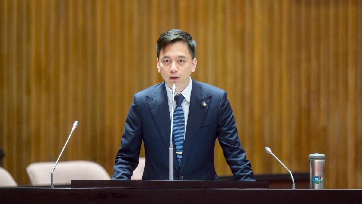 要罷免領銜人陳曉煒出來辯論! 牛煦庭:有義務聆聽我的辯解