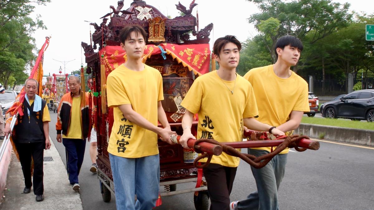 男星曝靈異體質：前世是將軍！　拍「最凶鬼屋」影集前先遶境祈福