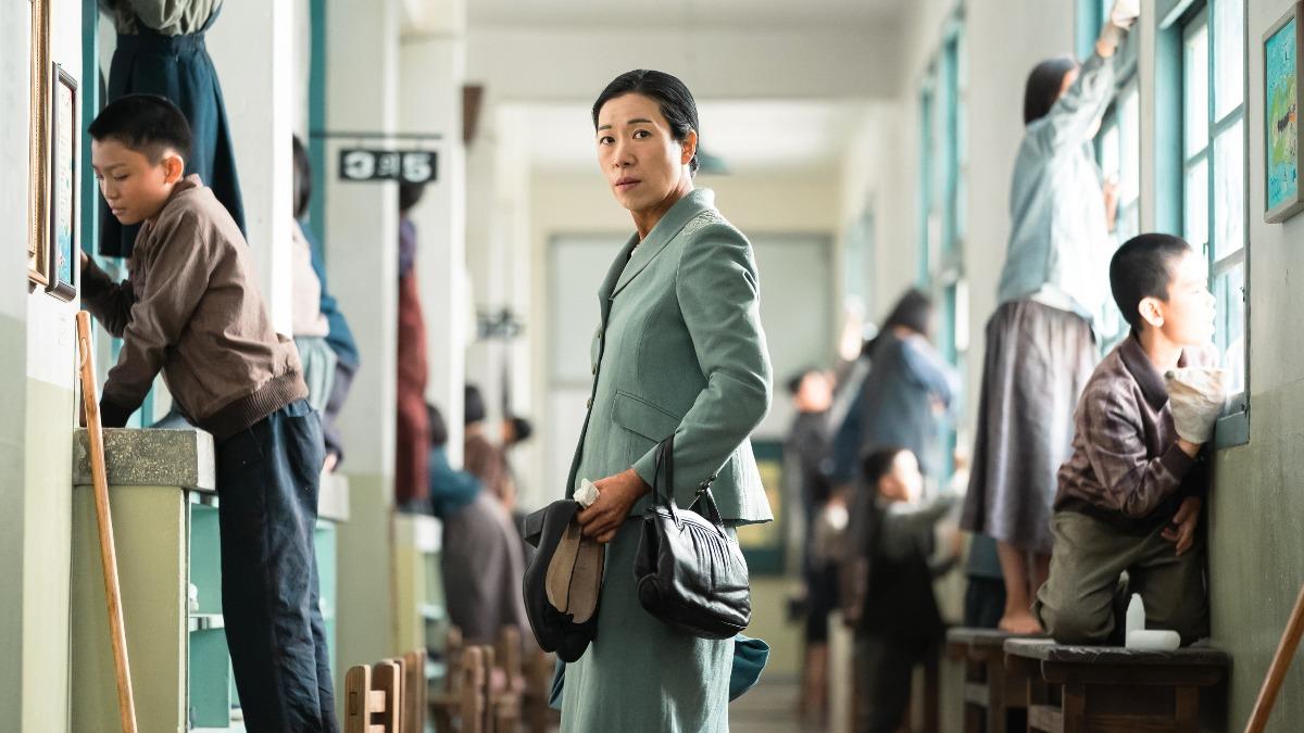 廉惠蘭奪下《百想藝術大賞》女子配角賞。(圖/NETFLIX提供)