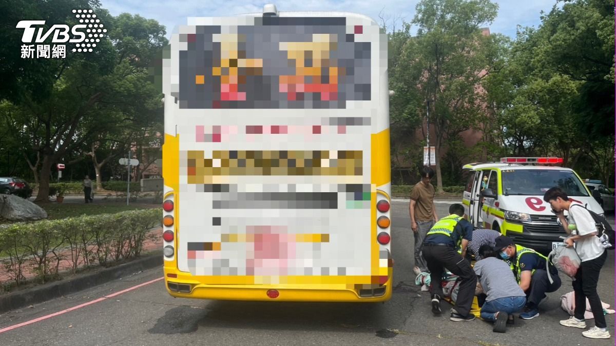 快訊/南華大學女學生校園步行遭校車輾壓下半身 傷重搶救中