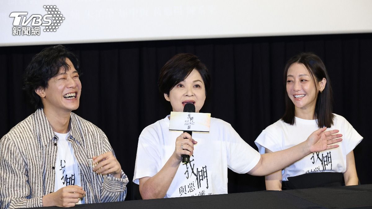 薛仕凌(左起)、楊貴媚、謝欣穎解密政治世家的生活。(圖/張哲鳴攝)