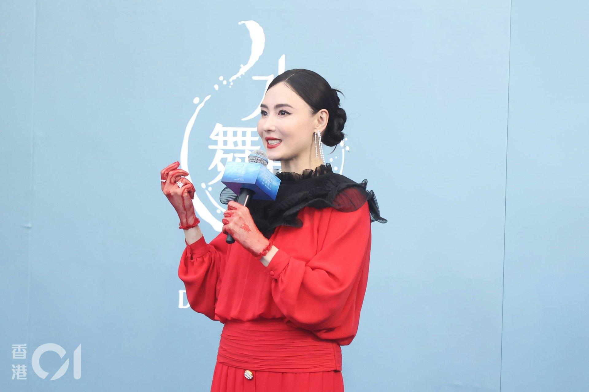 張栢芝難得出席公開活動,只見她狀態絕佳,高清鏡頭下仍保持頂級神顏美貌。(圖/香港01提供)