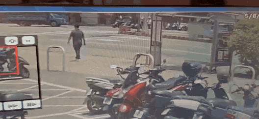 兩車在路口發生碰撞。(圖/TVBS)