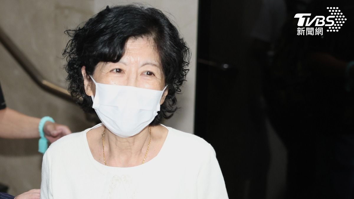 柯文哲夫人陳佩琪堅持先生奉公守法,談到柯的病況再度眼眶含淚。(圖/華子琛攝)