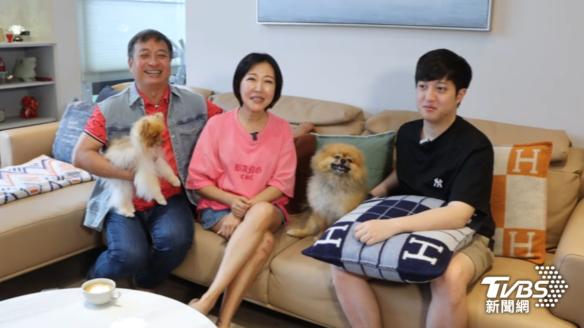 王中平、余皓然結婚邁入29年。(圖/TVBS)