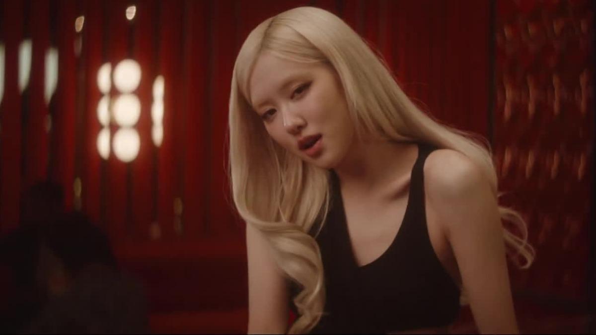 Rosé新歌為《F1 The Movie》原聲帶的第二波主打曲。(圖/取自MV截圖)