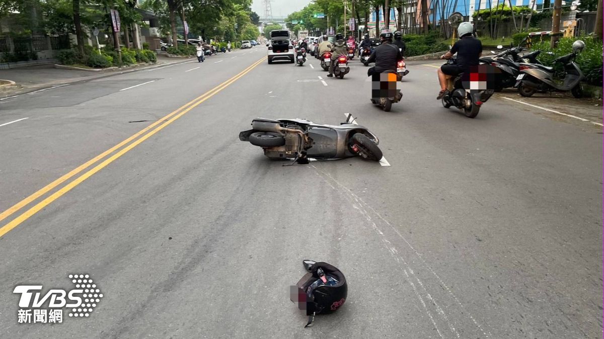 悲傷母親節！新北6旬婦騎車返家與汽車擦撞　頭部重創亡