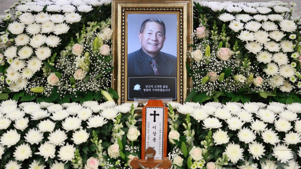 「卜派叔叔」李相龍靈堂曝光。（圖／NEWS1提供）