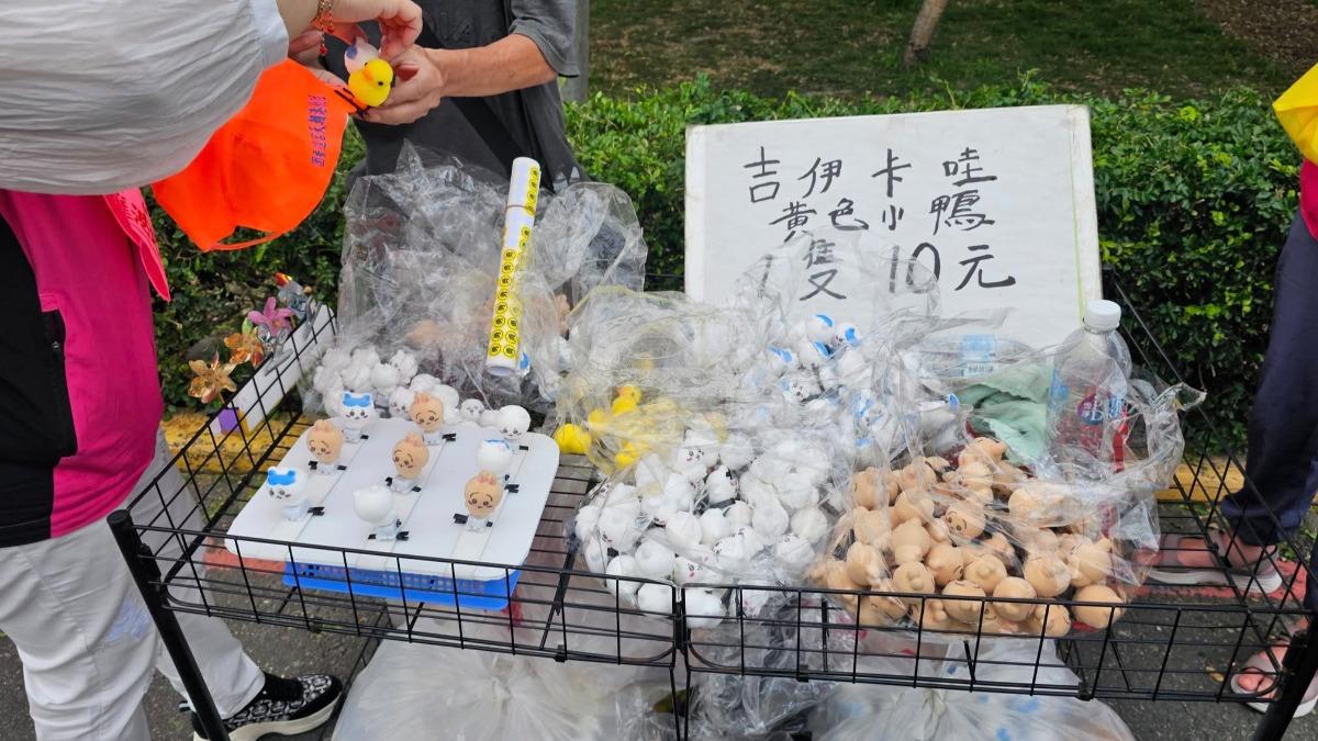 白沙屯媽祖進香!又見「盜版吉伊卡哇」僅售10元 兩派人馬吵翻