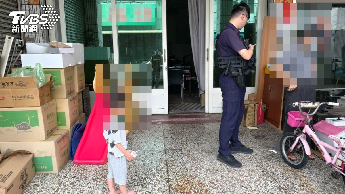 3歲的林姓男童,趁著67歲祖母在家睡覺時推門外出,疑似想去找爸媽,結果迷路。(圖/TVBS)