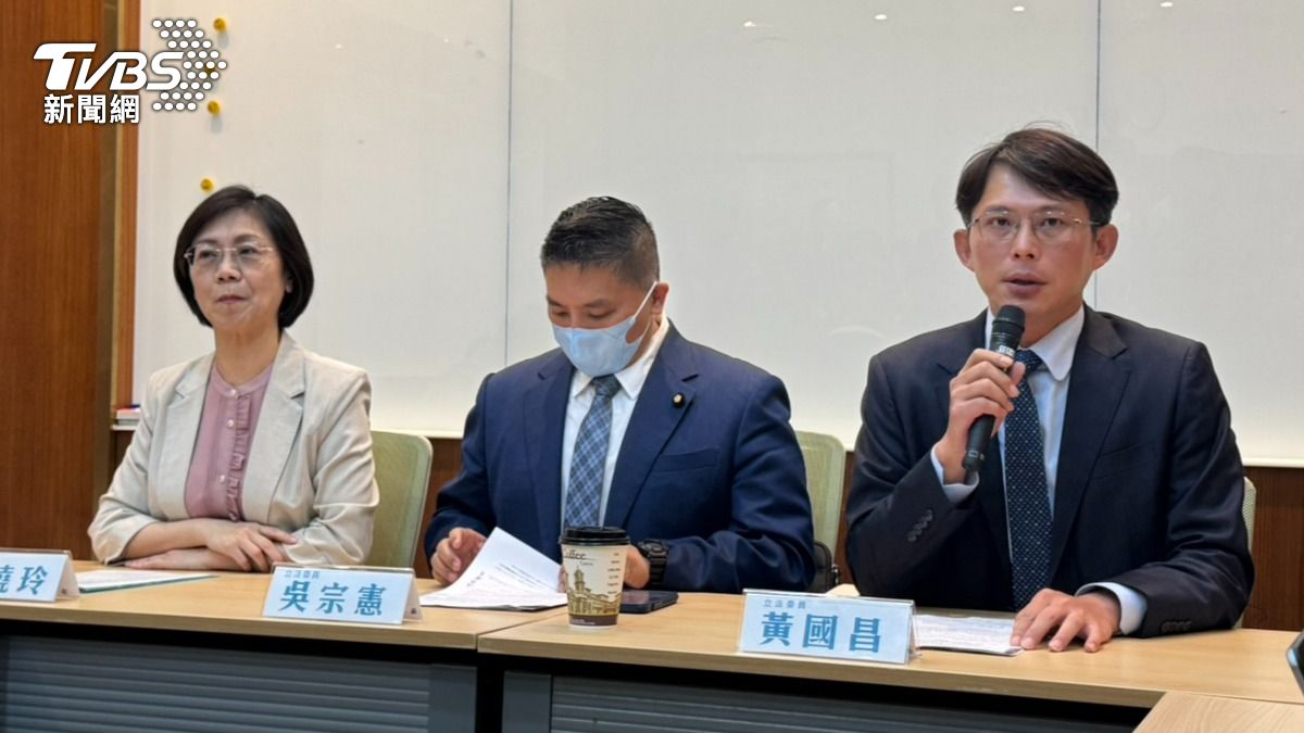 《憲訴法》釋憲將交鋒 翁曉玲嗆柯建銘「程度不同」:沒把你當對手