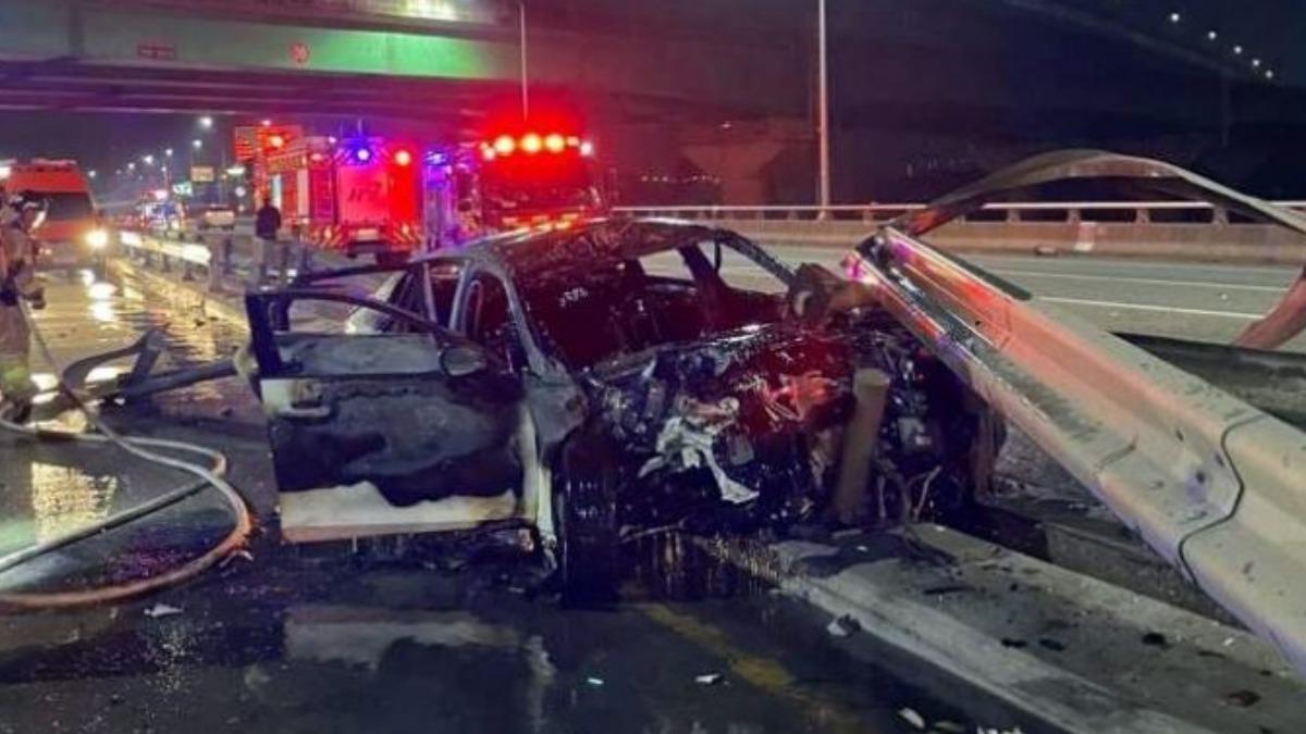 韓少年無照釀禍！撞毀分隔島後逃生　碎片砸死無辜計程車司機