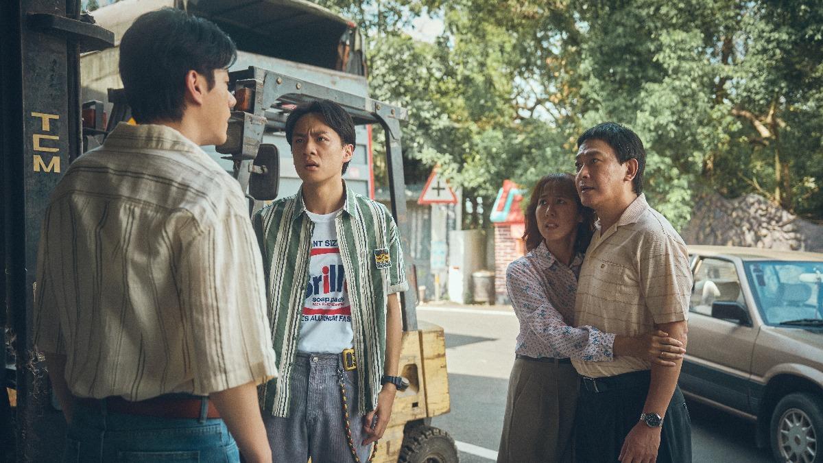 《成功路上》王識賢(右)把李程彬趕出工廠。(圖/華視提供)