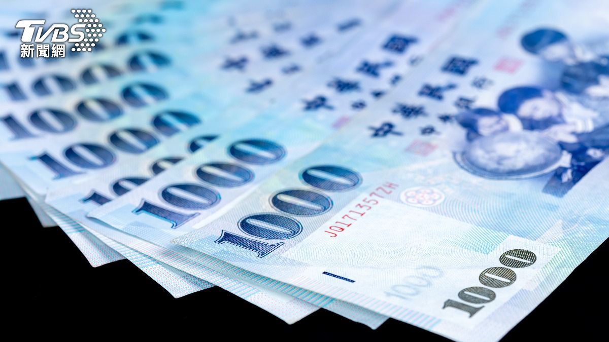 新台幣飆升!外資瘋砸780億買「金融股」 這檔奪冠逾10萬張